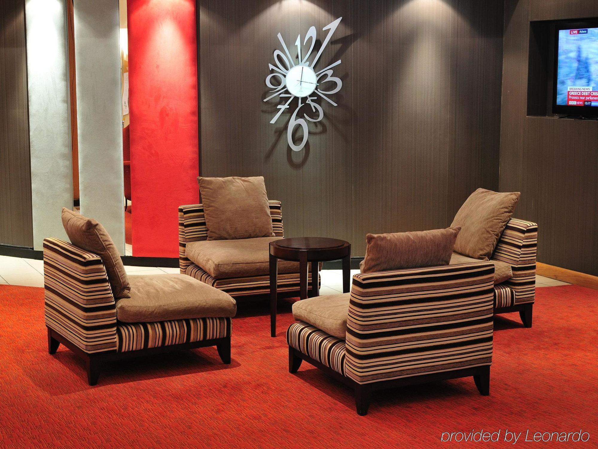 Doubletree By Hilton Woking Hotel Interieur foto